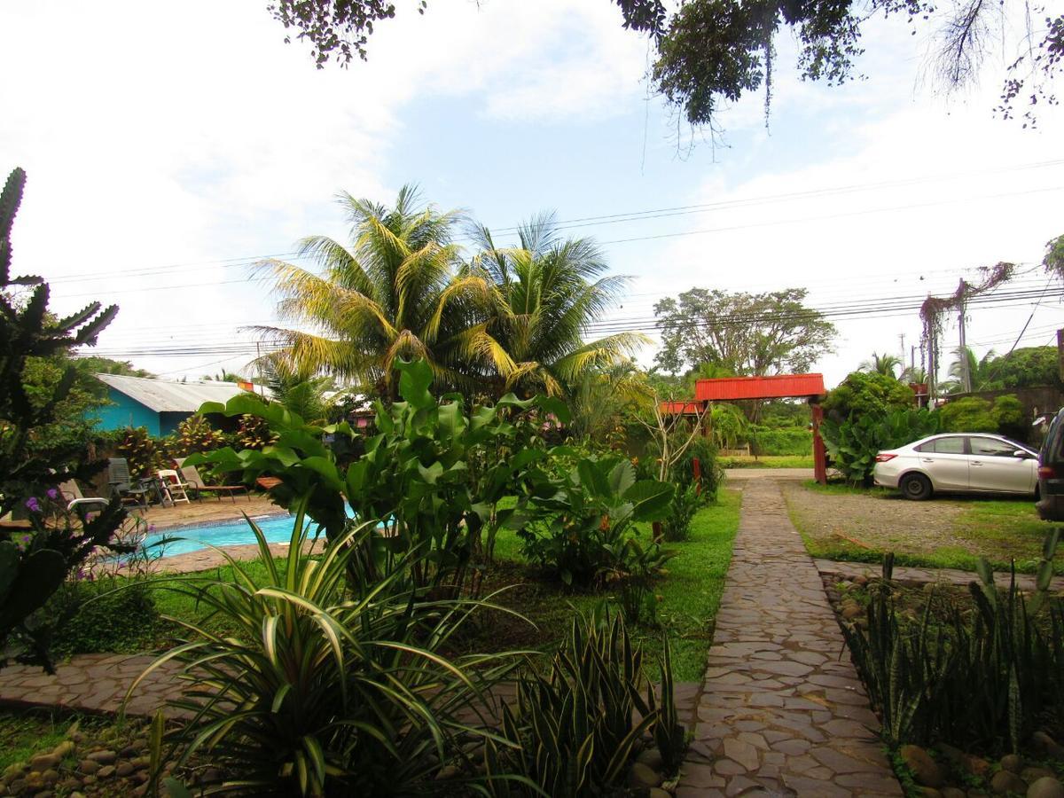 Hakuna Matata Hostel กาอุยตา ภายนอก รูปภาพ