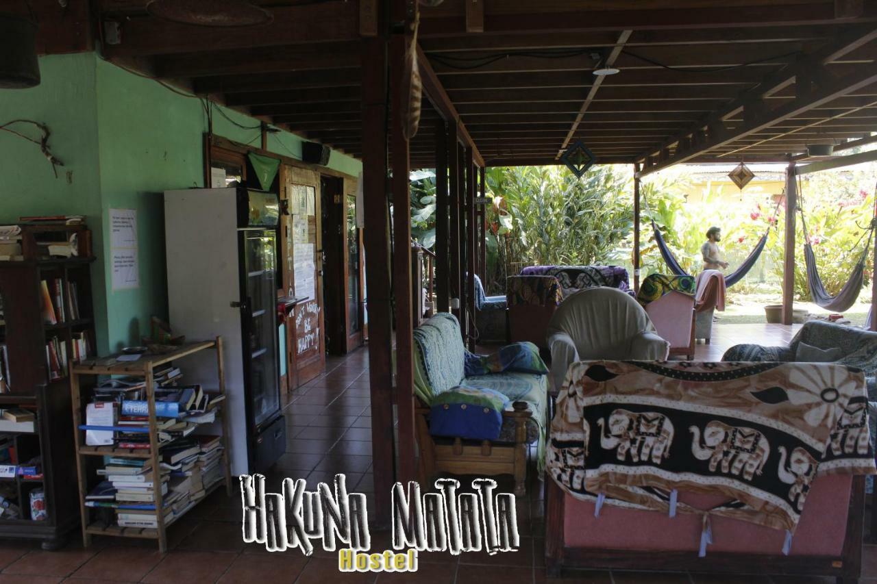Hakuna Matata Hostel กาอุยตา ภายนอก รูปภาพ