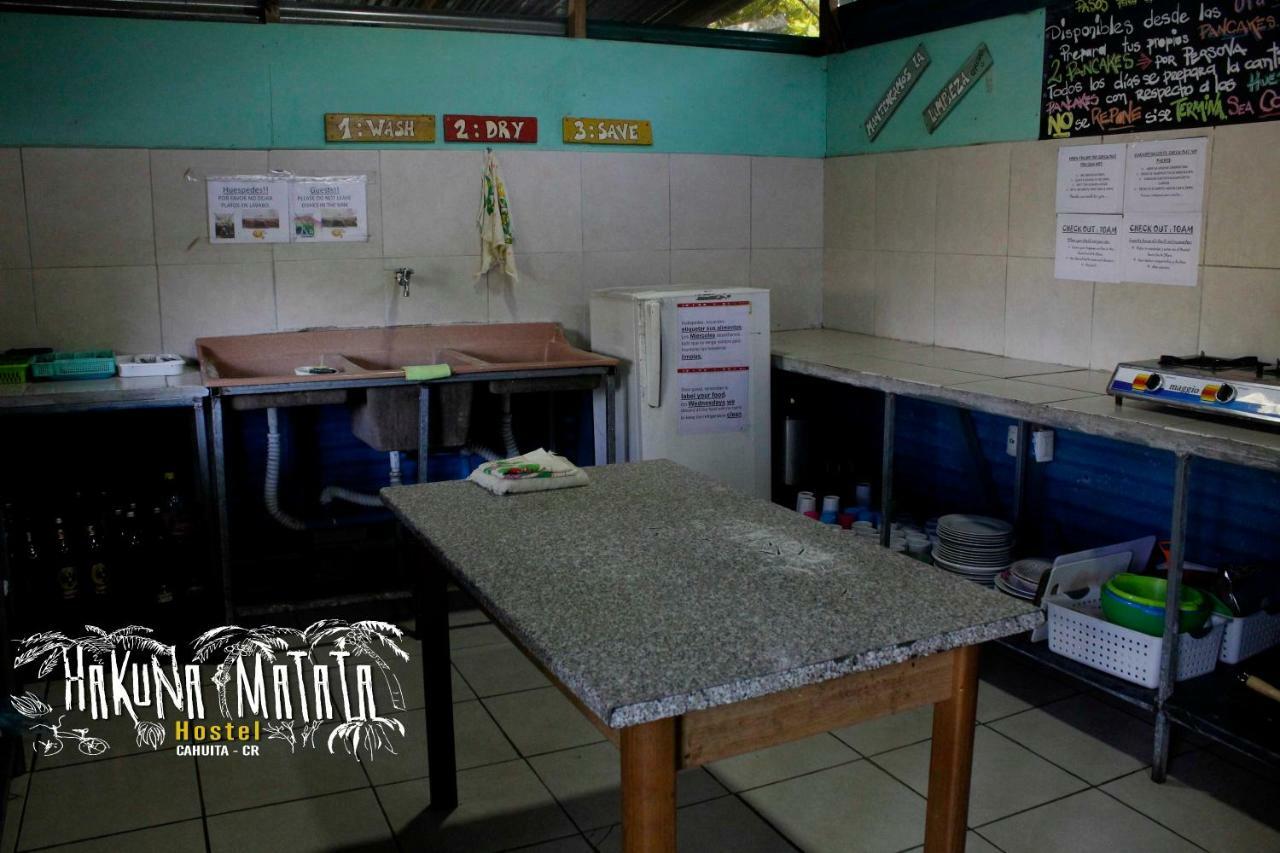 Hakuna Matata Hostel กาอุยตา ภายนอก รูปภาพ
