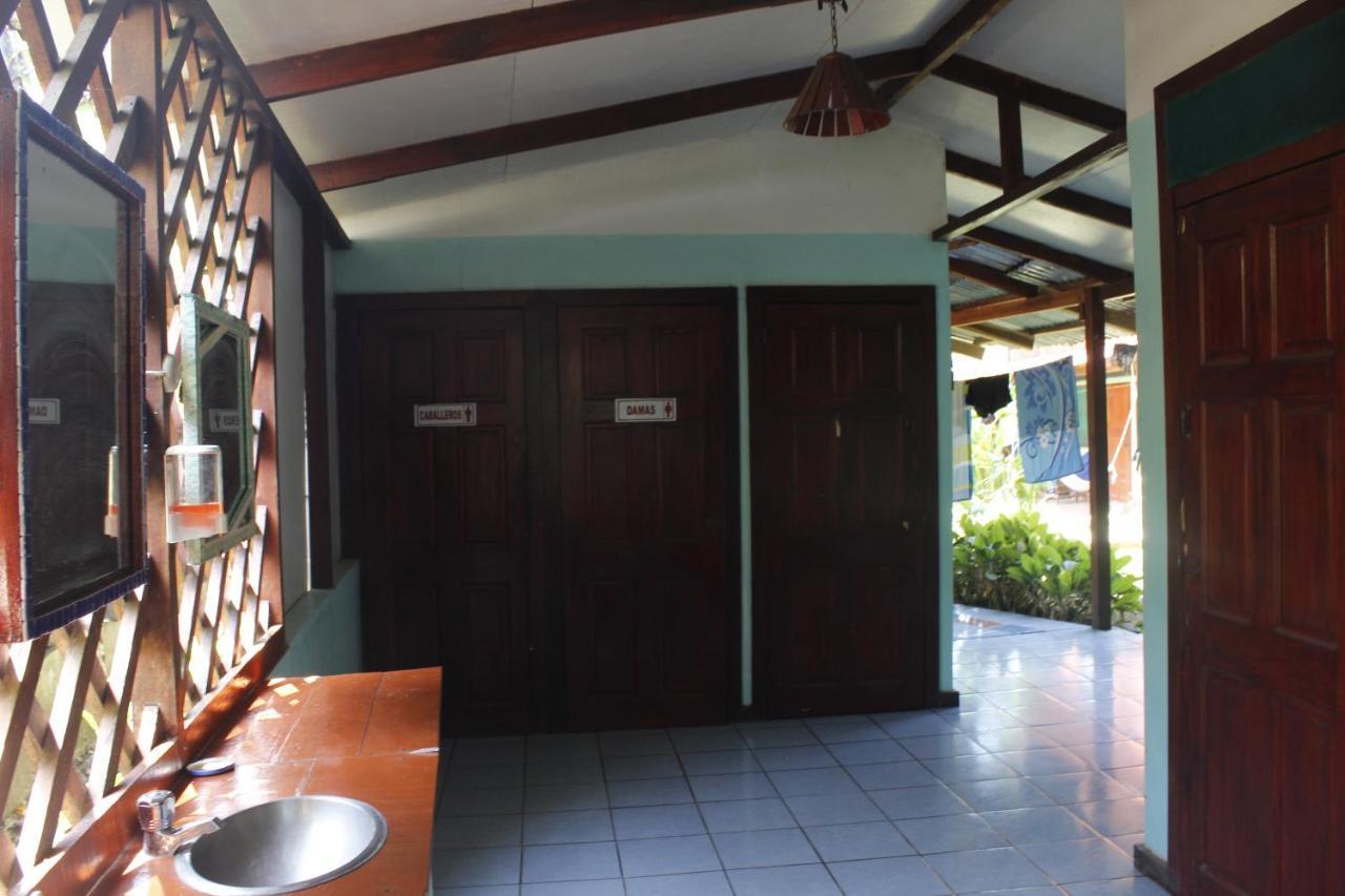 Hakuna Matata Hostel กาอุยตา ภายนอก รูปภาพ